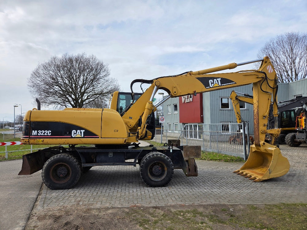 Caterpillar M322C